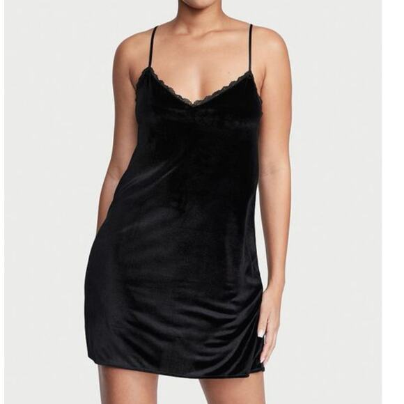 Victoria's Secret Other - Victorias Secret Black Velvet Slip Dress